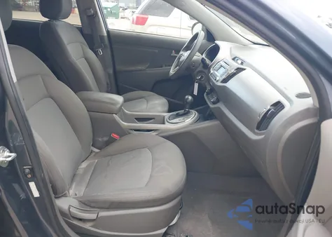 2016 Kia Sportage Lx z USA, uszkodzony, nr VIN KNDPBCAC0G7871663